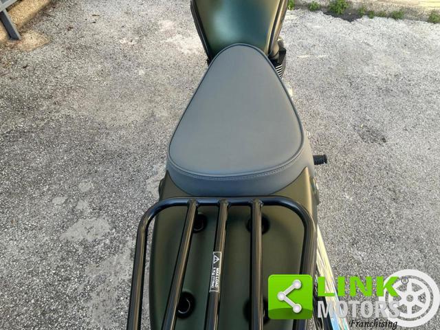 TRIUMPH Bonneville T100 986 MF Steve MC Queen number 698 limited edition