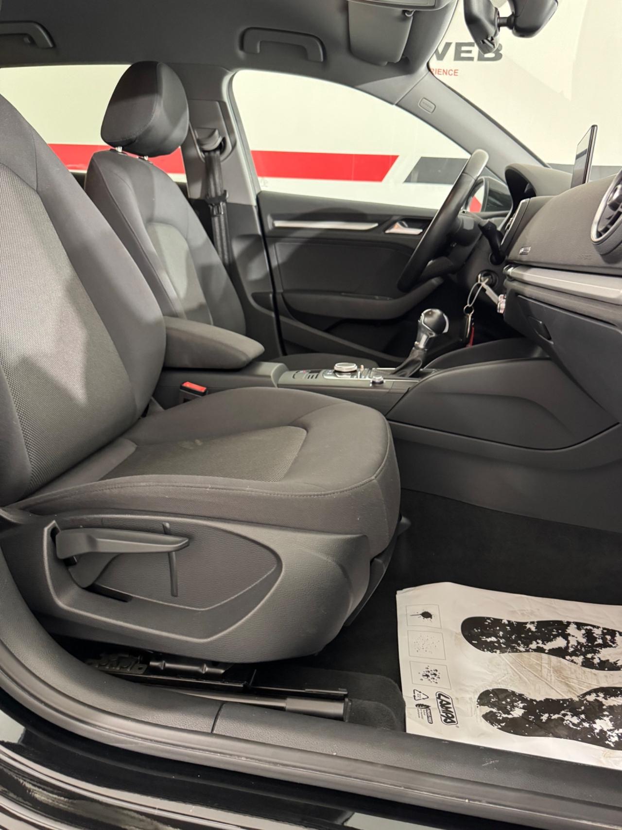 Audi A3 SPB 35 TDI S tronic Admired Identity Black