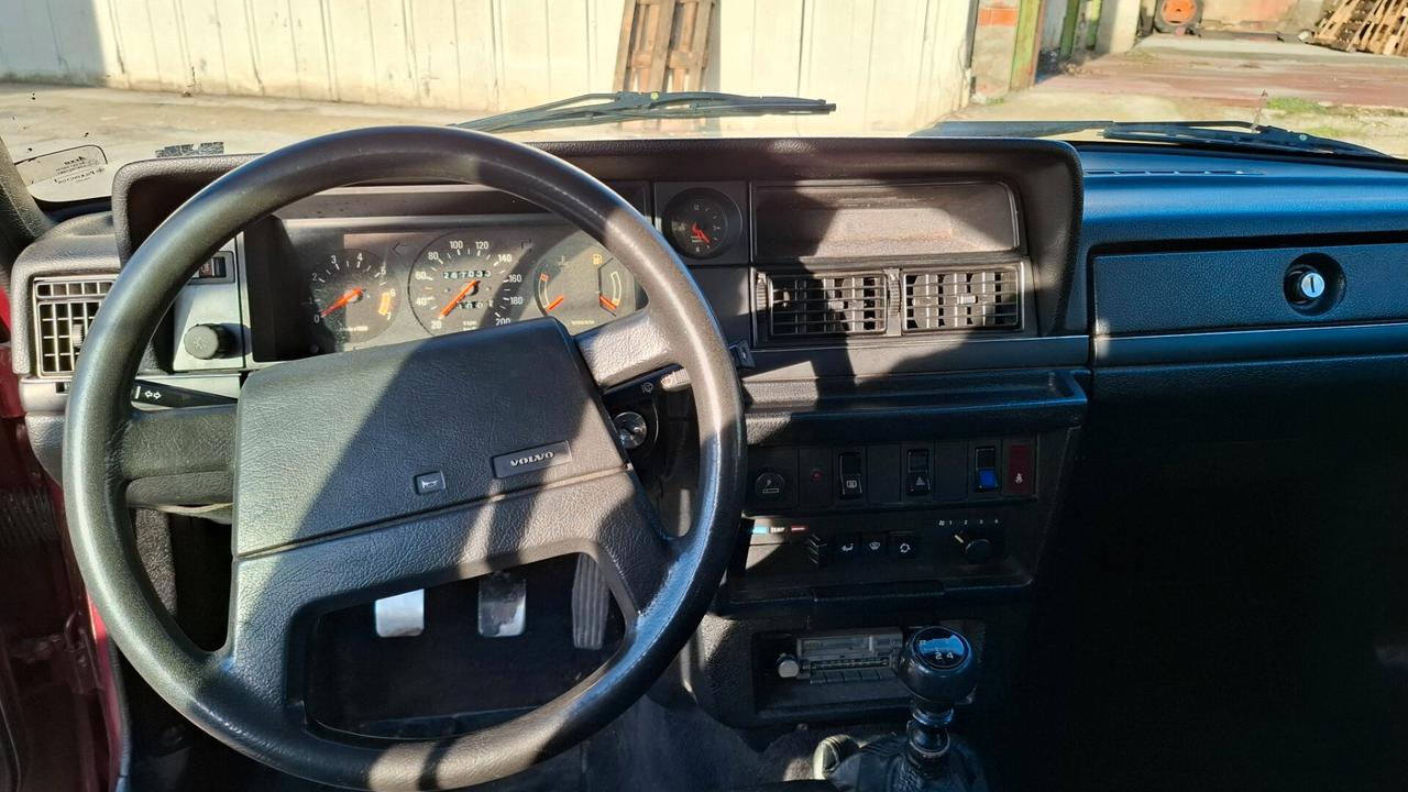 Volvo 240 2.0 Polar Super