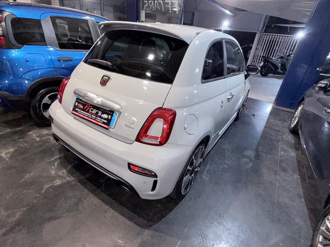 Abarth 595 1.4 Turbo T-Jet 165 CV Turismo