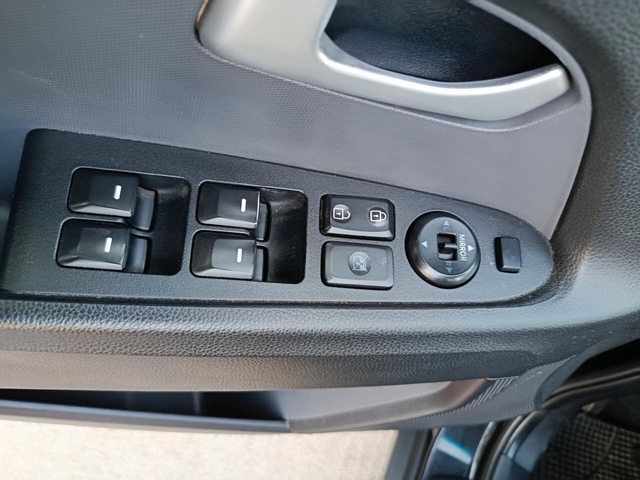 Kia Sportage 1.7 CRDI VGT 2WD active STRAFULL