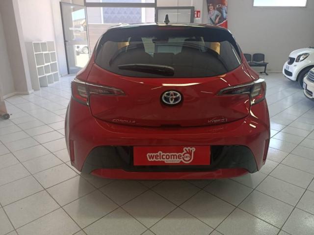 Toyota Corolla 1.8h Business cvt