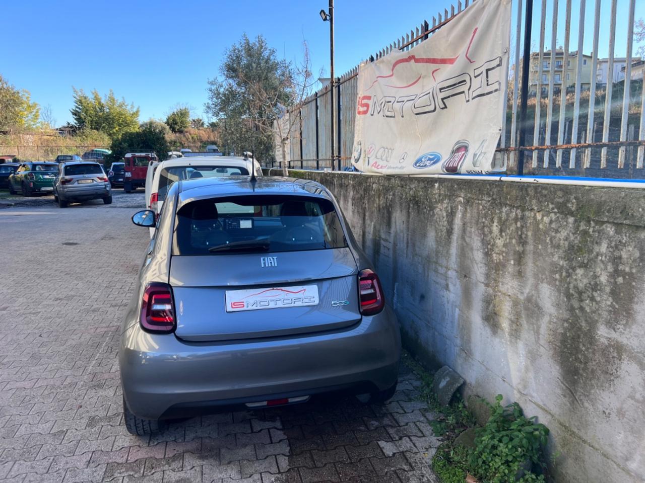 Fiat 500 500e Berlina 42 kWh