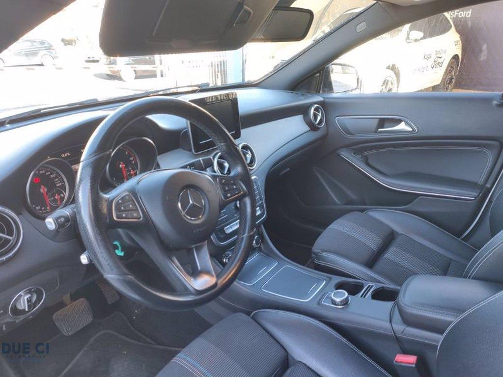 MERCEDES CLA 220 d S.W. Automatic Premium del 2017