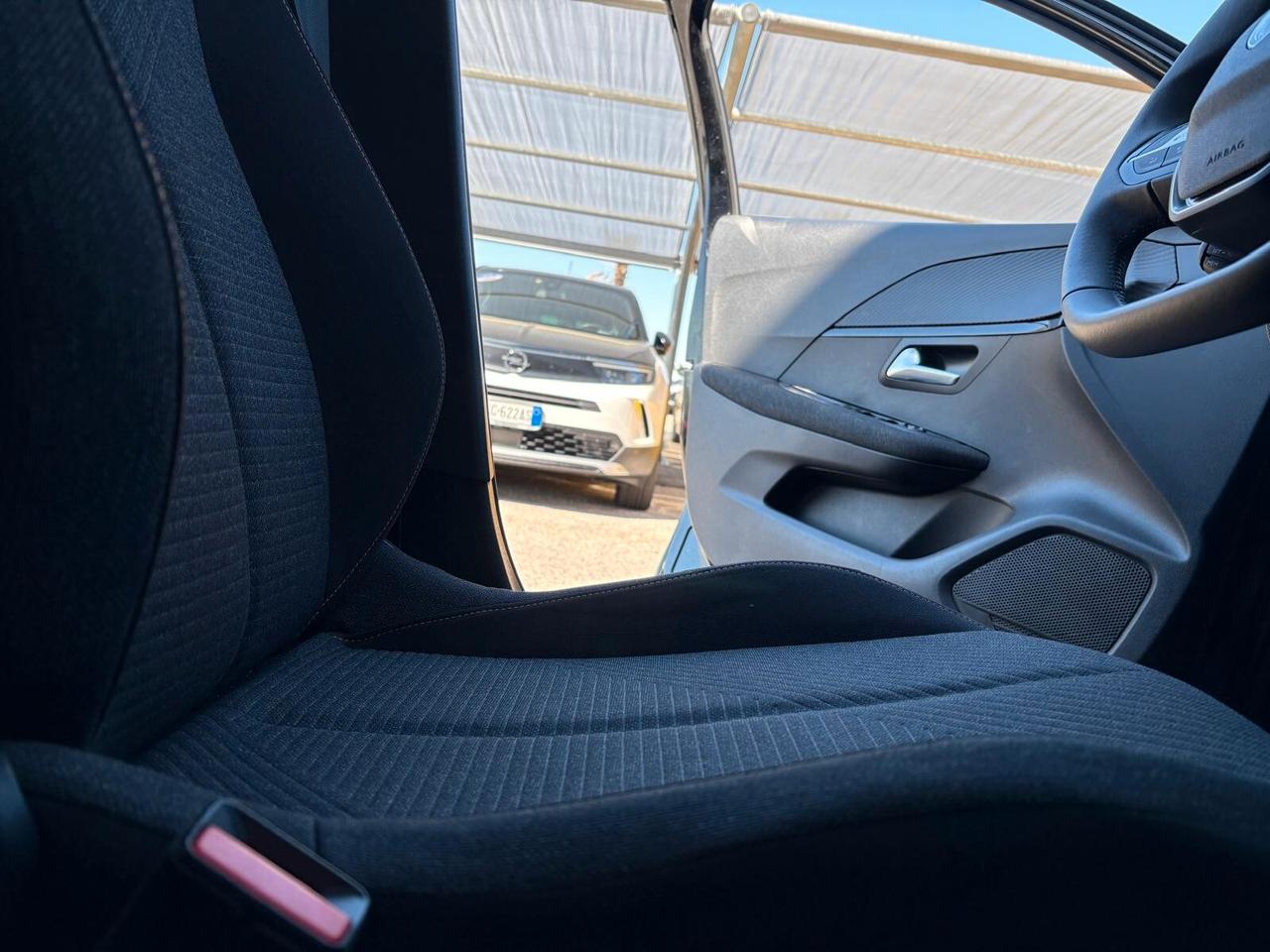 Peugeot 208 STYLE PureTech 100 5 porte SPOTICAR