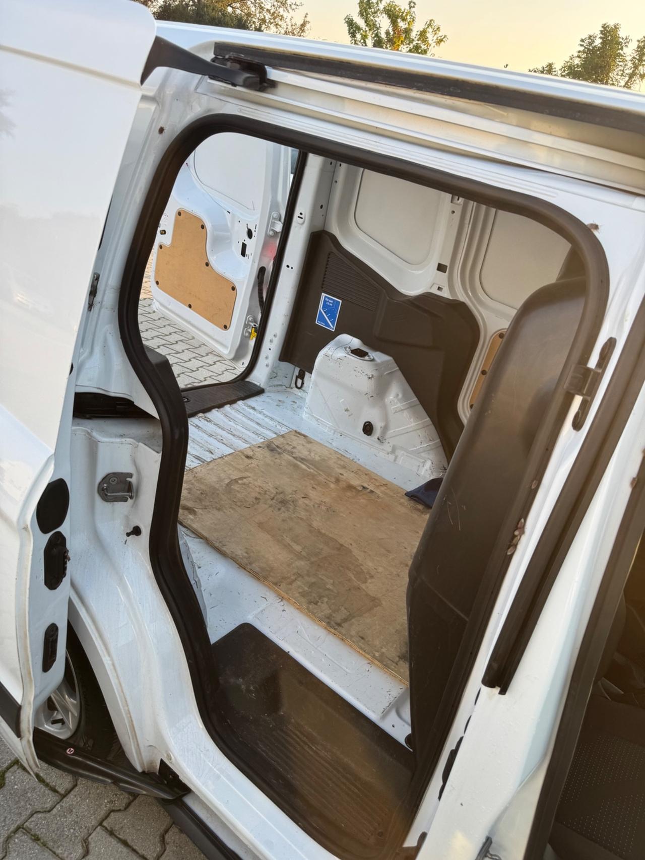 Ford Transit Courier 1.5 TDCi 75CV Van Trend