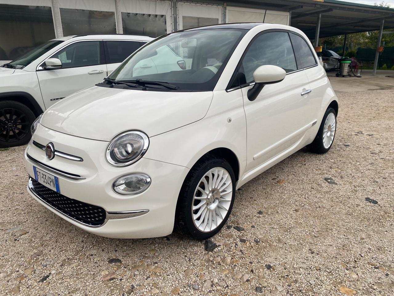 FIAT 500 LOUNGE - KM 32000 - PARI AL NUOVO