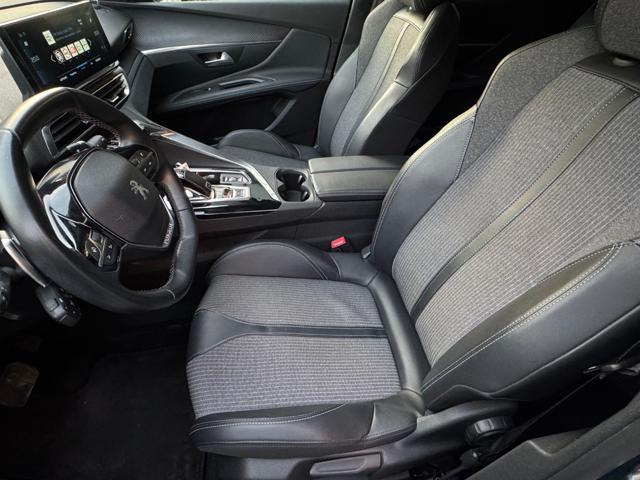 PEUGEOT 3008 1.5 ALLURE *OTTIME CONDIZIONI*