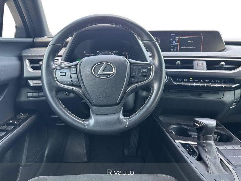 Lexus UX 250h Executive 2wd cvt