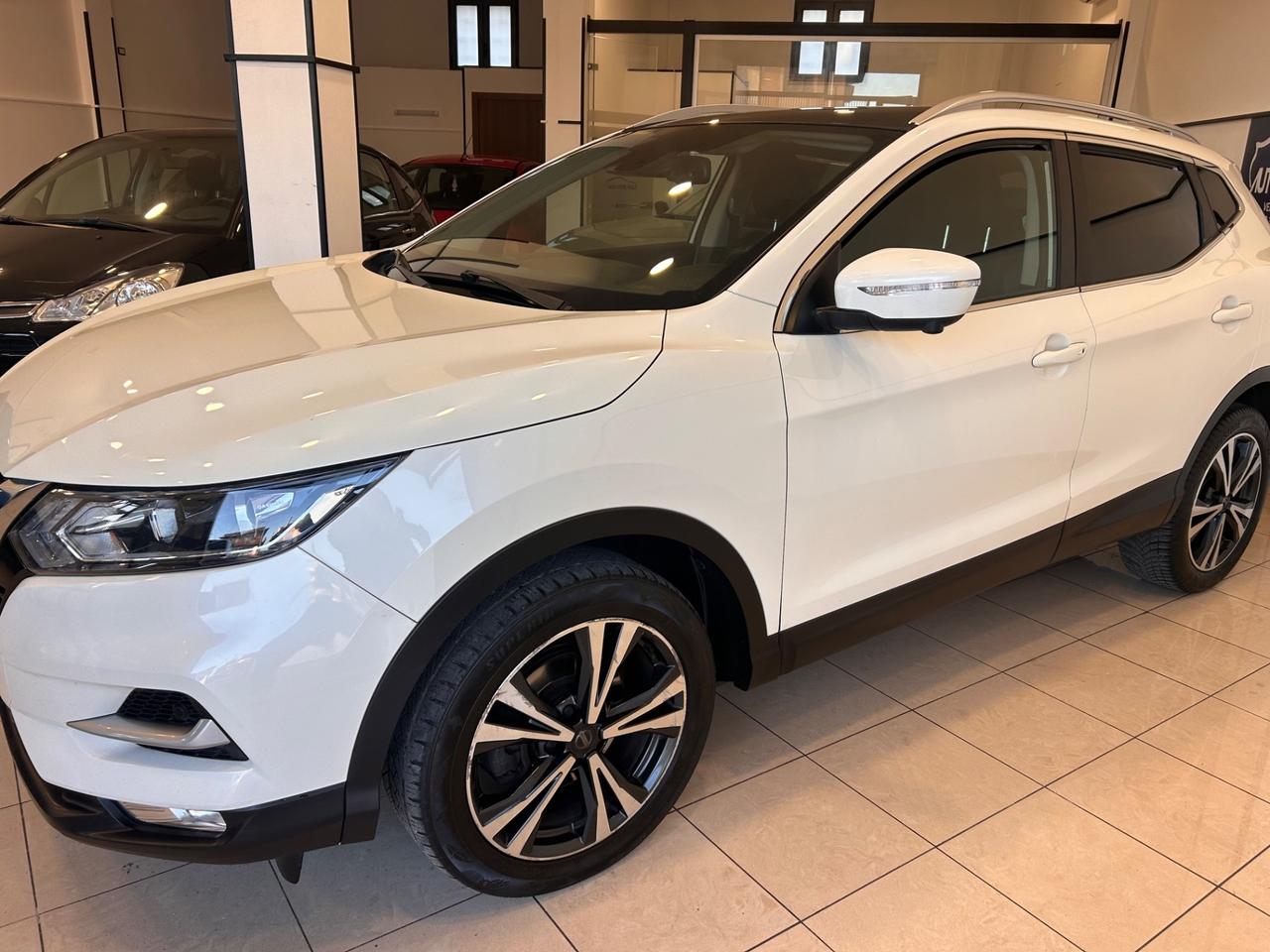 Nissan Qashqai 1.5 dCi N-Connecta