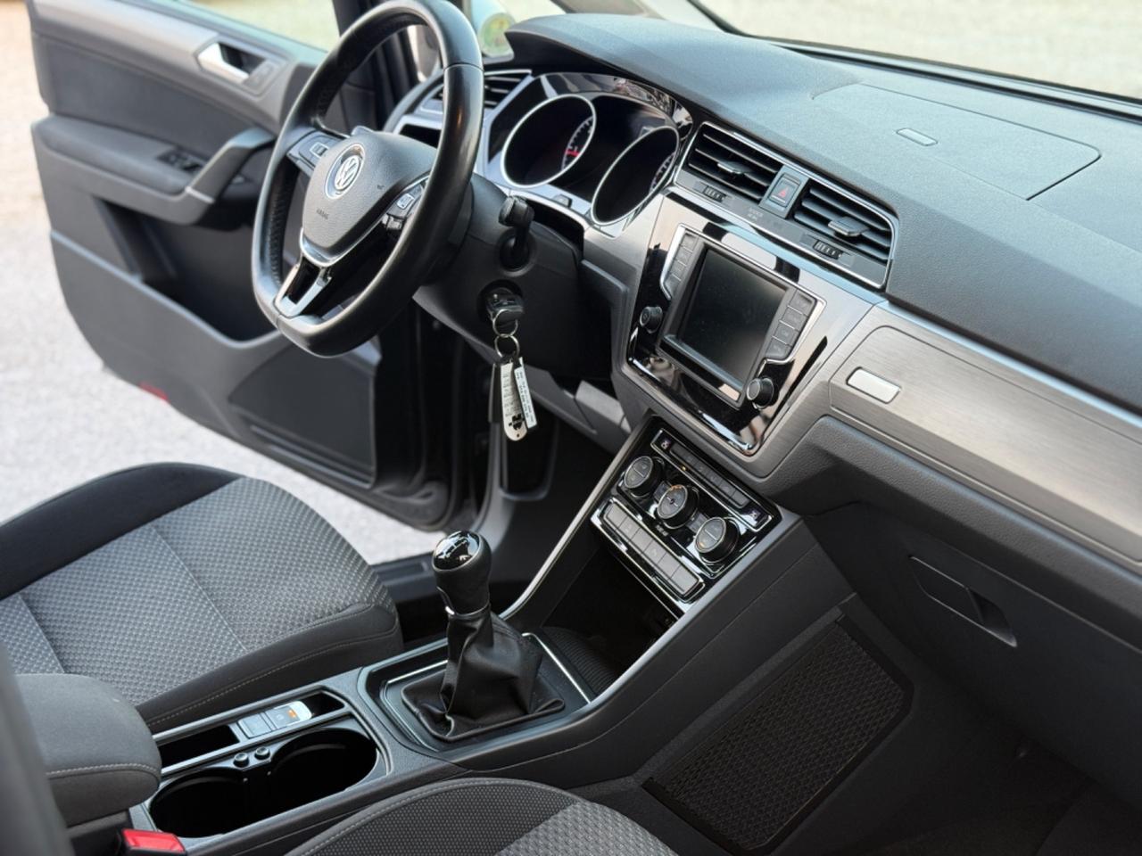 Volkswagen Touran 1.6 TDI Comfortline 7 POSTI!