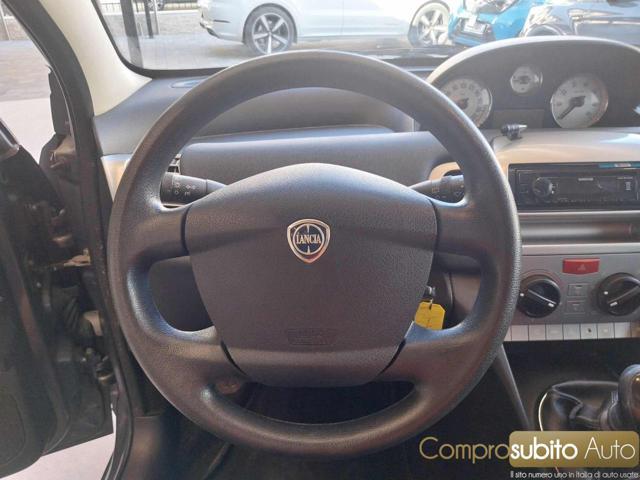 LANCIA Ypsilon 1.2 Oro ( Garanzia 12 mesi)