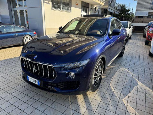 MASERATI Levante 250 cv Tetto Uniproprietario