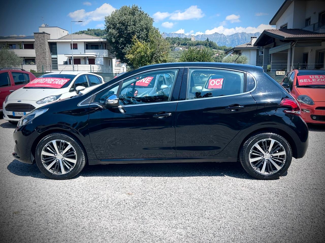 Peugeot 208 BlueHDi 5 porte-UNIPROPRIETARIO