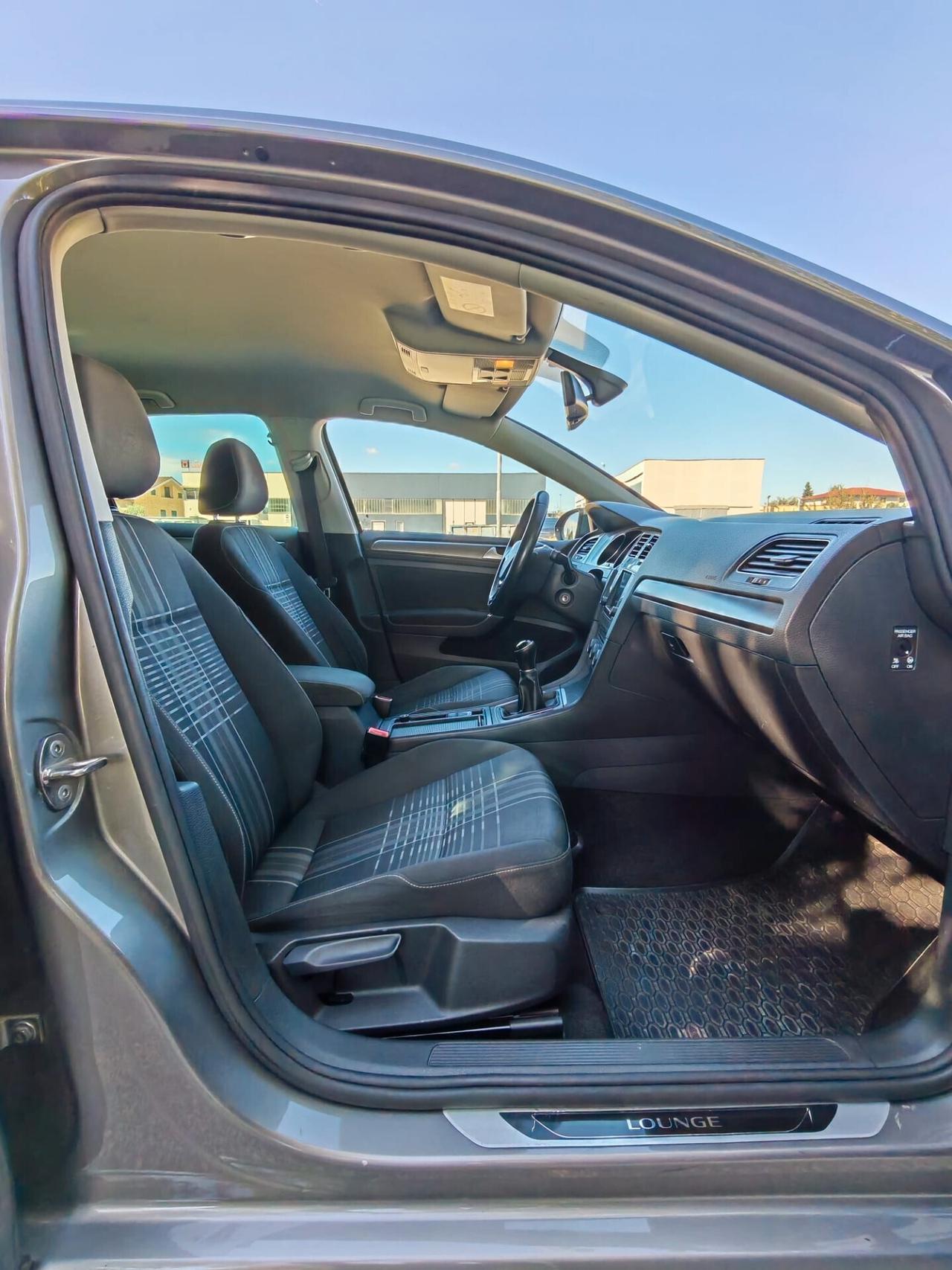 Volkswagen Golf 1.6 TDI 110 CV 5p. Executive R-Line