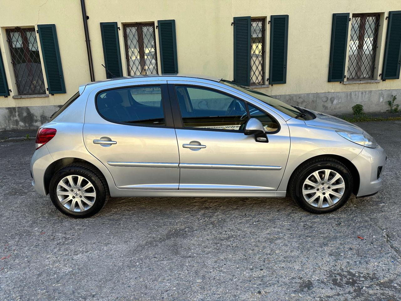 Peugeot 207 1.4 8V 75CV 5p.