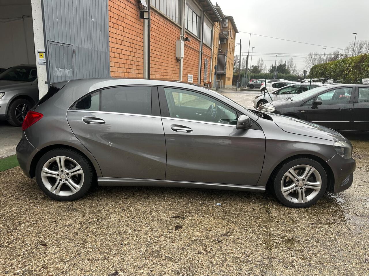 Mercedes-benz A 200 220 CDI Automatic Sport
