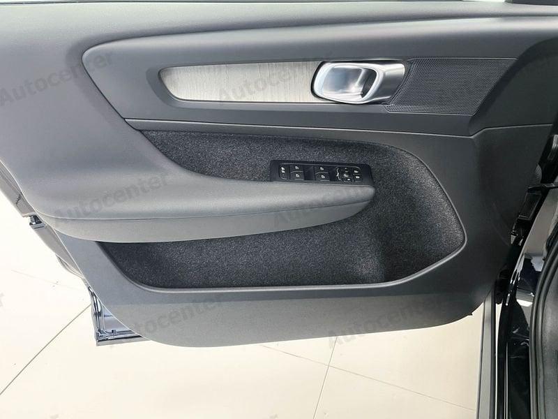 Volvo XC40 XC40 B3 163CV AUT CORE + PELLE + 19"