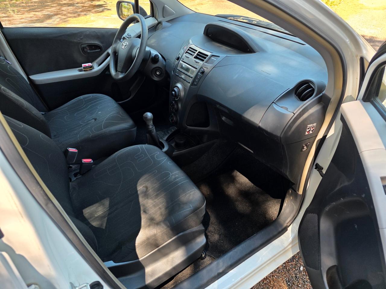 Toyota Yaris 1.0 BENZINA 5 PORTE SOL