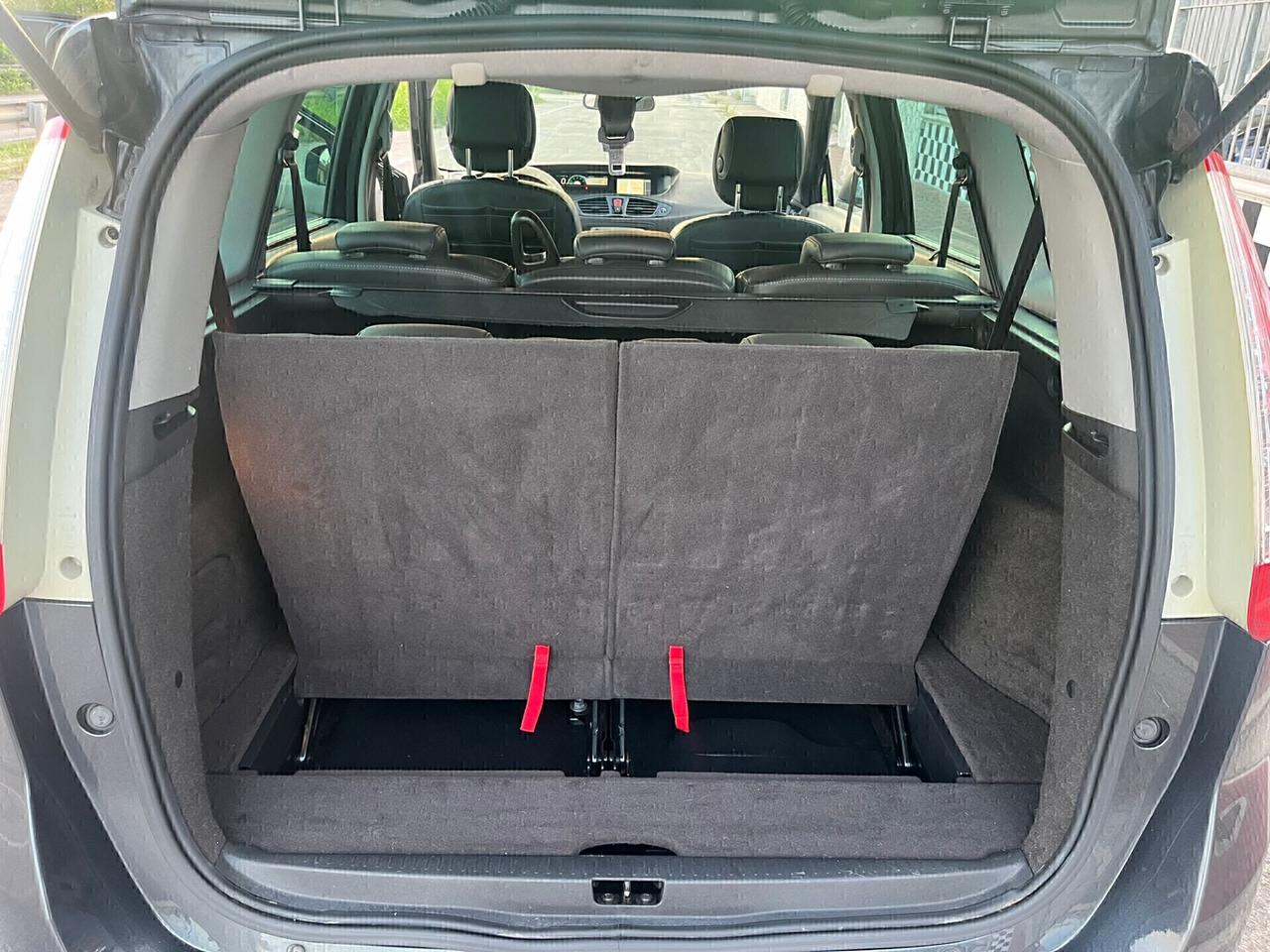 Renault Scénic X-Mod dCi Luxe 7 posti Unipro 2011