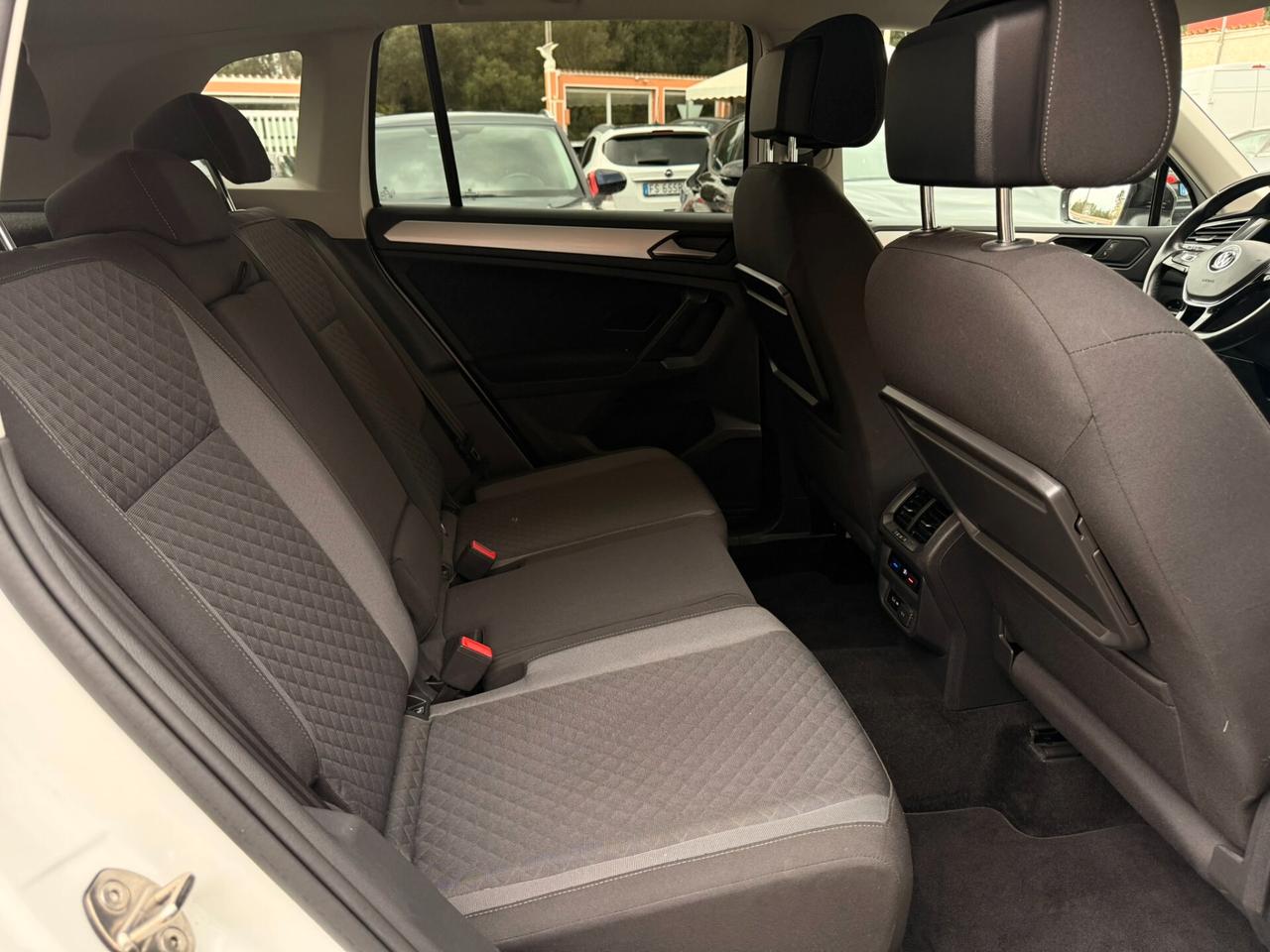 VOLKSWAGEN Tiguan R-Line 2.0 TDI 150CV DSG Sport 2019