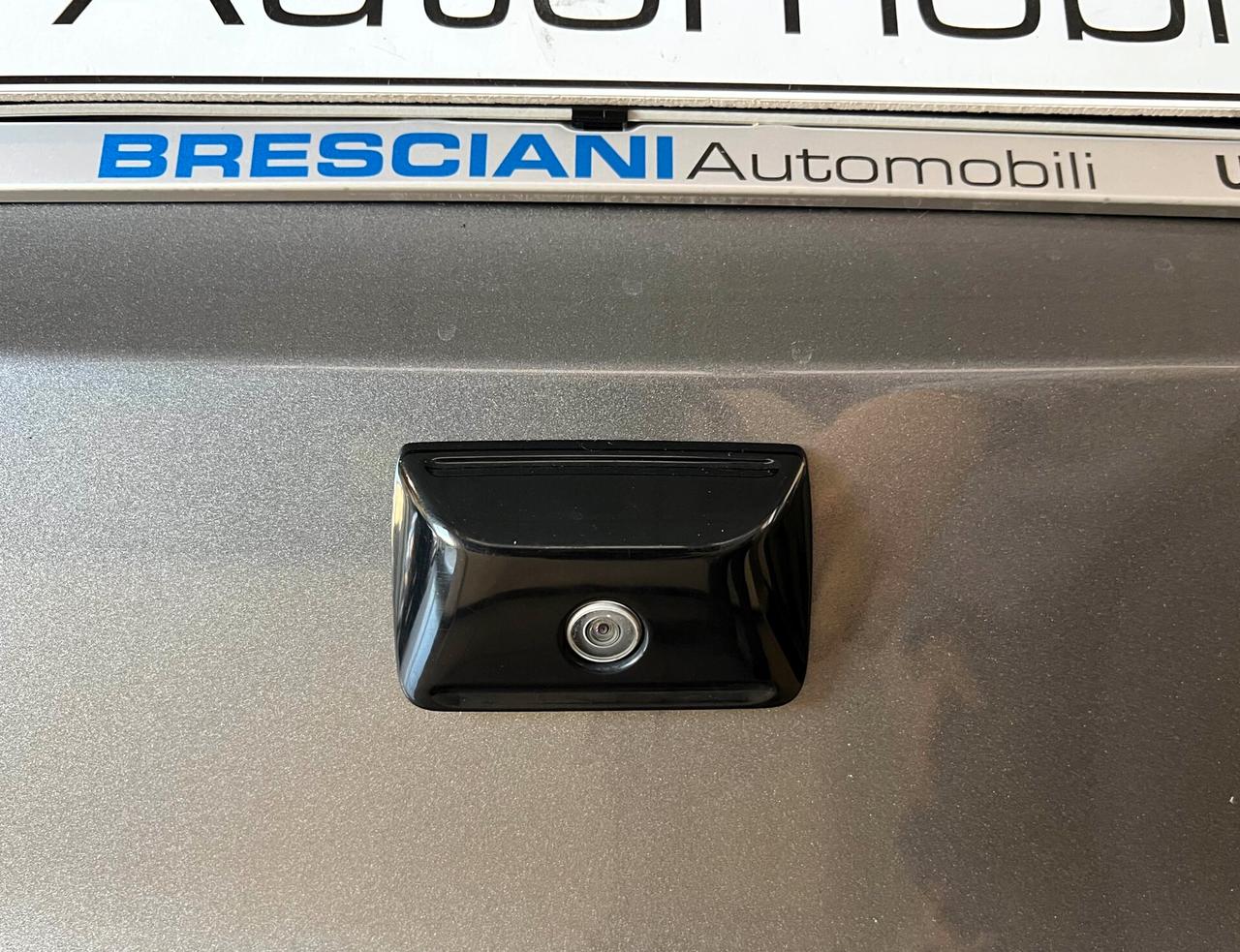 Lancia Ypsilon 1.0 FireFly 5 porte S&S Hybrid Platino