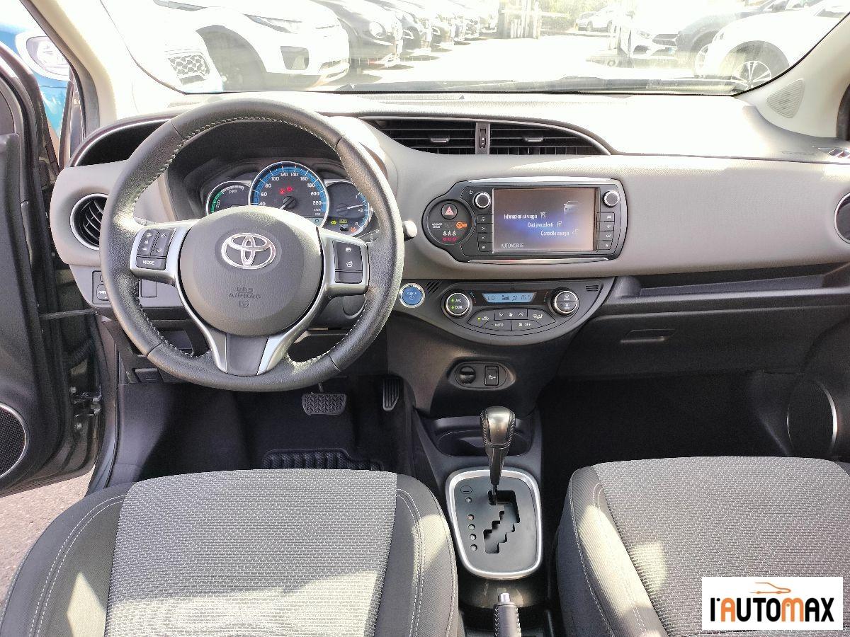 TOYOTA - Yaris 1.5 hybrid Business 5p