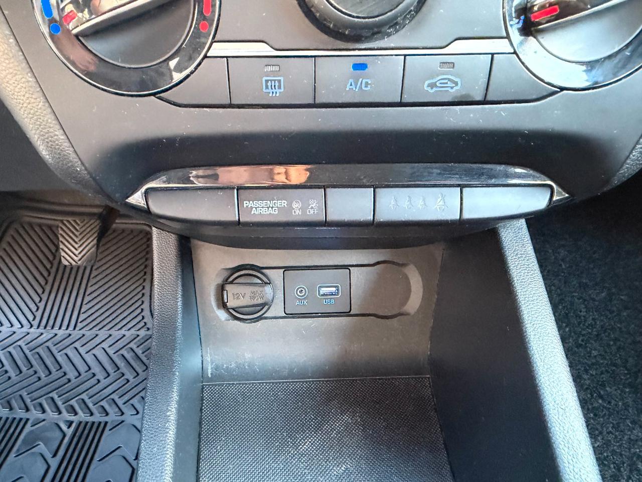 Hyundai i20 5 Porte i20 5p 1.2 Classic 75cv GANCIO TRAINO !!!!
