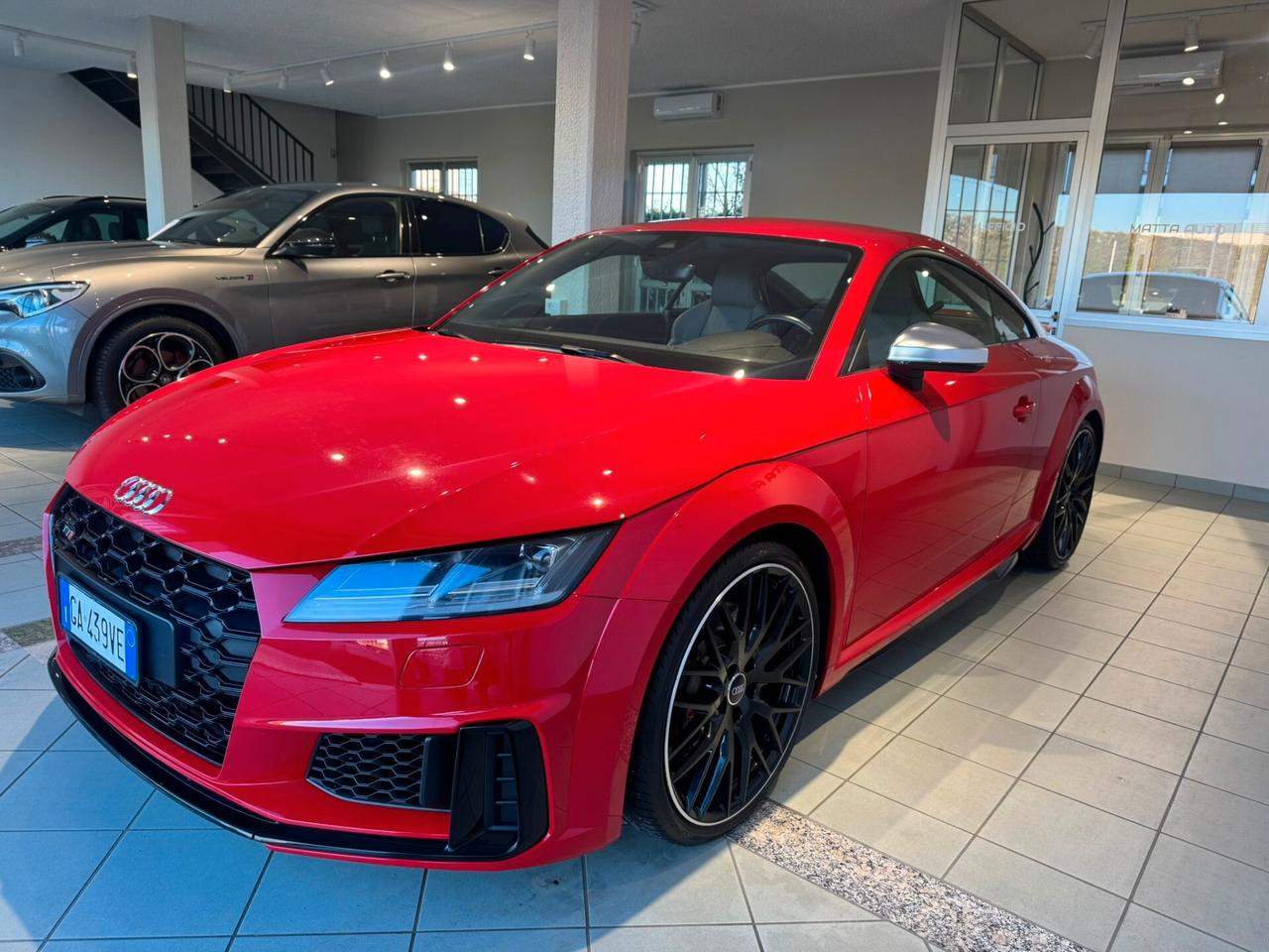 Audi TT TTS Coupé TFSI quattro S tronic sport attitude