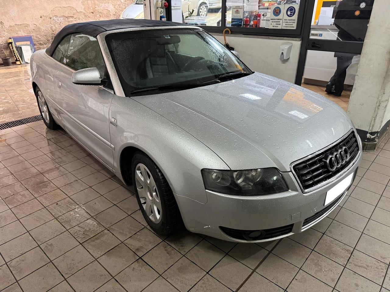 Audi A4 Cabriolet 2.4 V6 30V cat