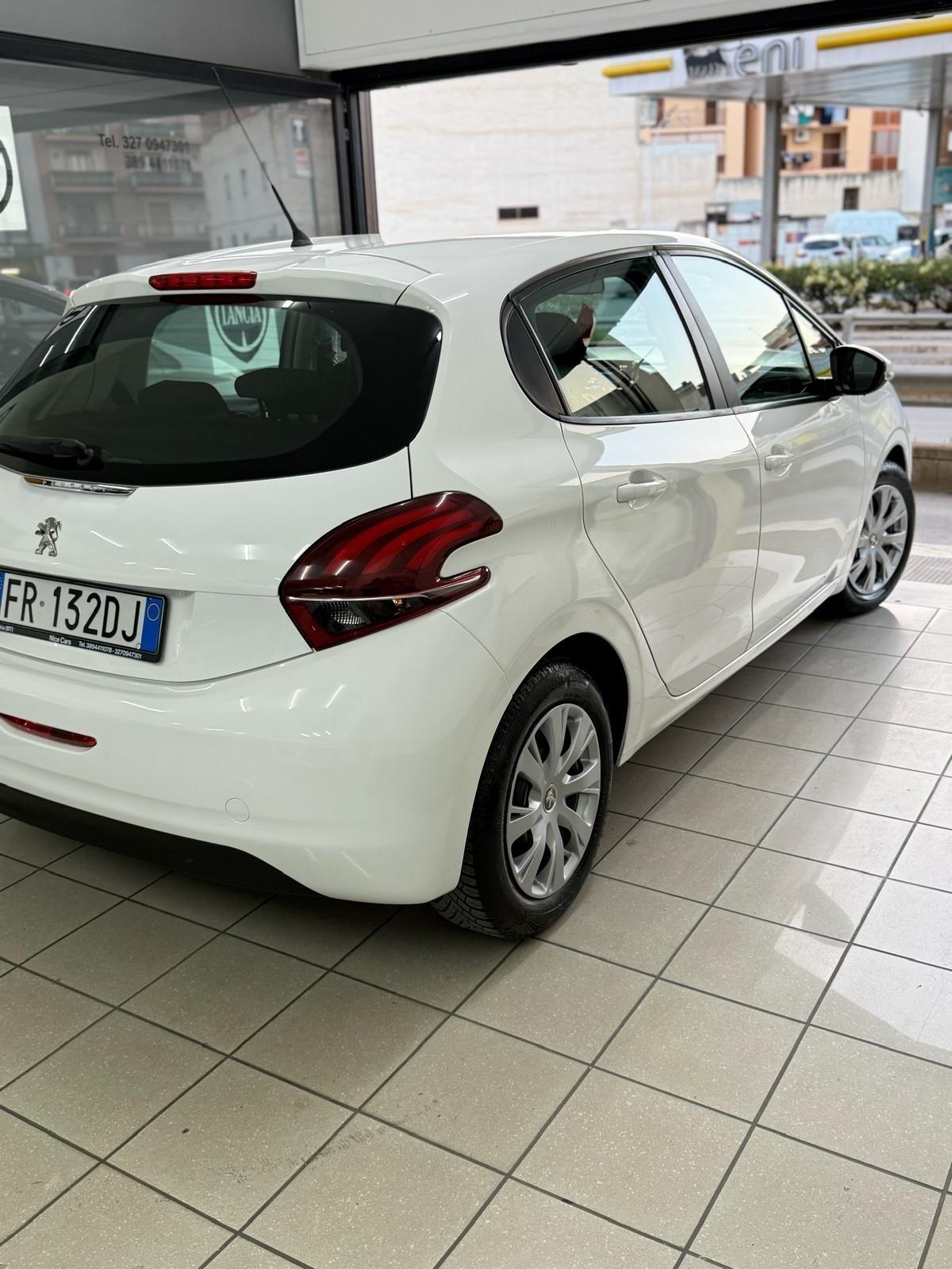 Peugeot 208 BlueHDi 75 5 porte Active