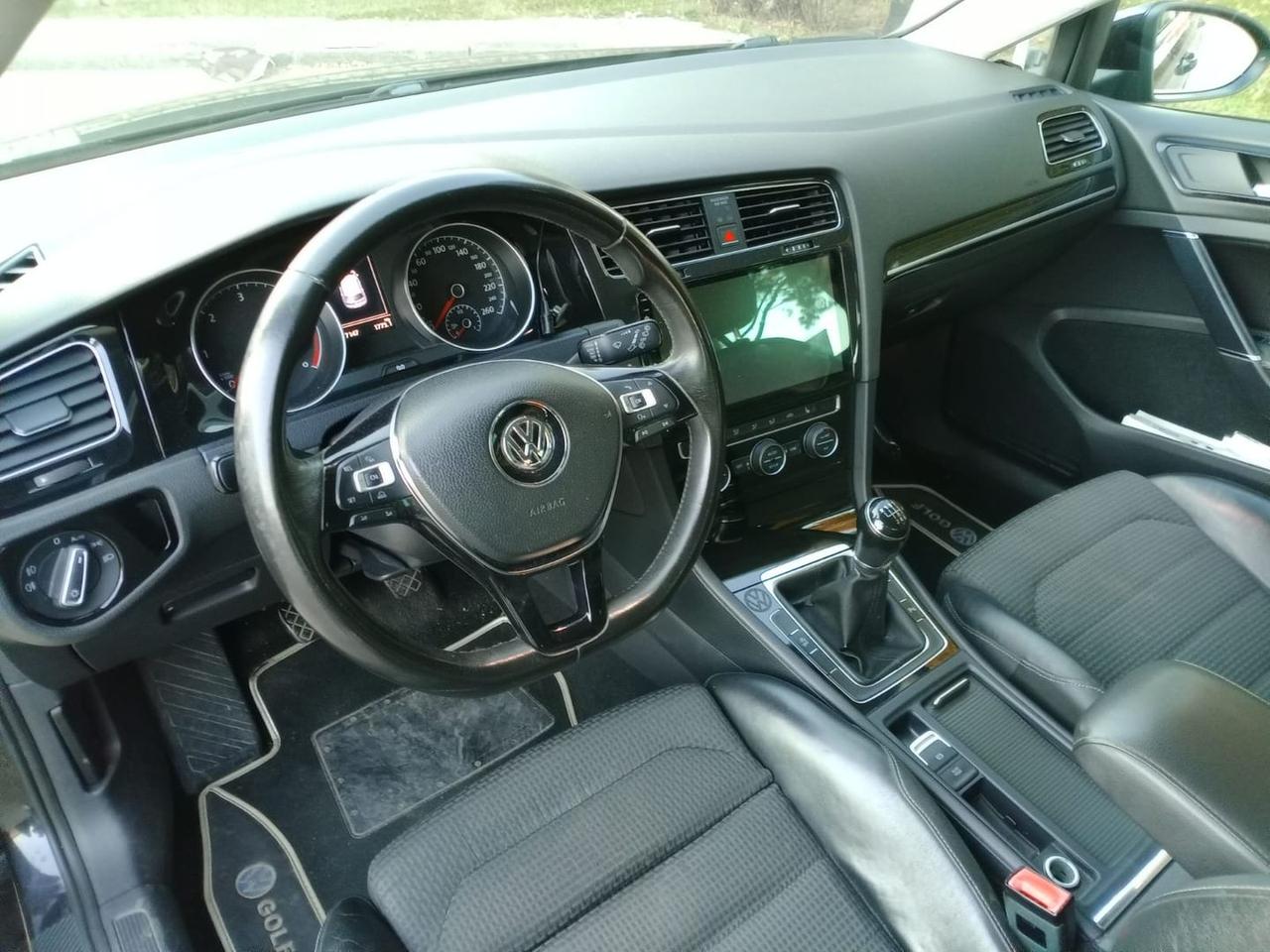 Volkswagen Golf Highline 2.0 TDI BlueMotion  #7353