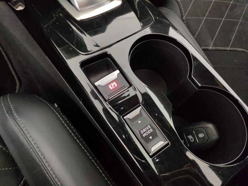 Peugeot 2008 2008 BlueHDi 130 S&S EAT8 GT Pack