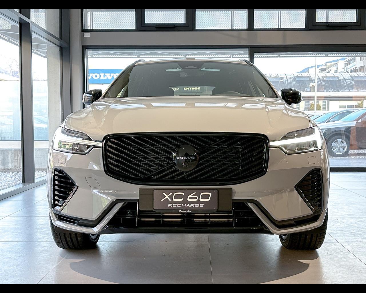 VOLVO XC60 Ultra Black Edition T6 AWD AUT