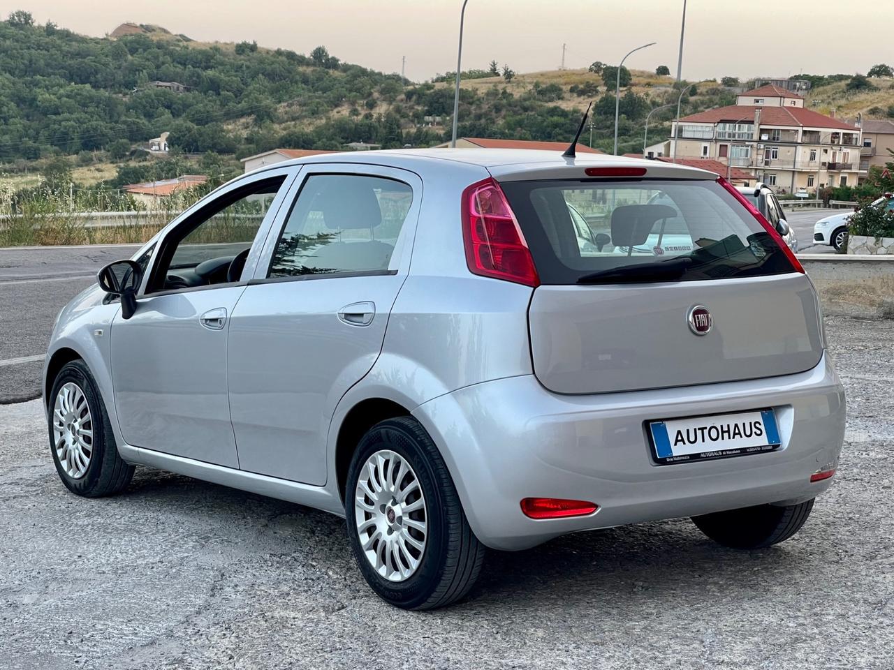 Fiat Punto 1.2 benzina 2017 - NEOPATENTATI