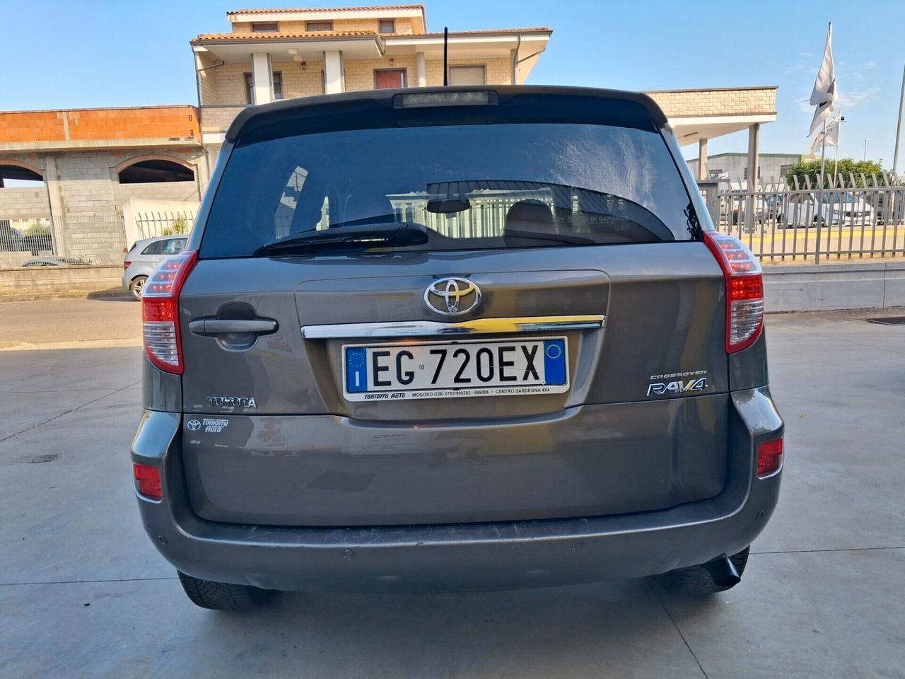 TOYOTA Rav4 Crossover 2.200 D-Cat 150cv 4WD Autom.