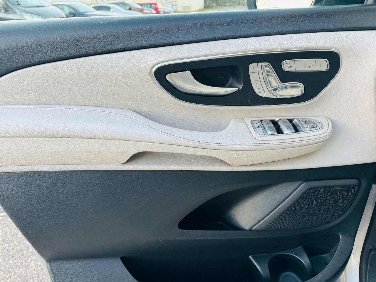 Mercedes-benz V 250 4 matic *motore sostituito 150.000km 7 posti € 19.500+ IVA