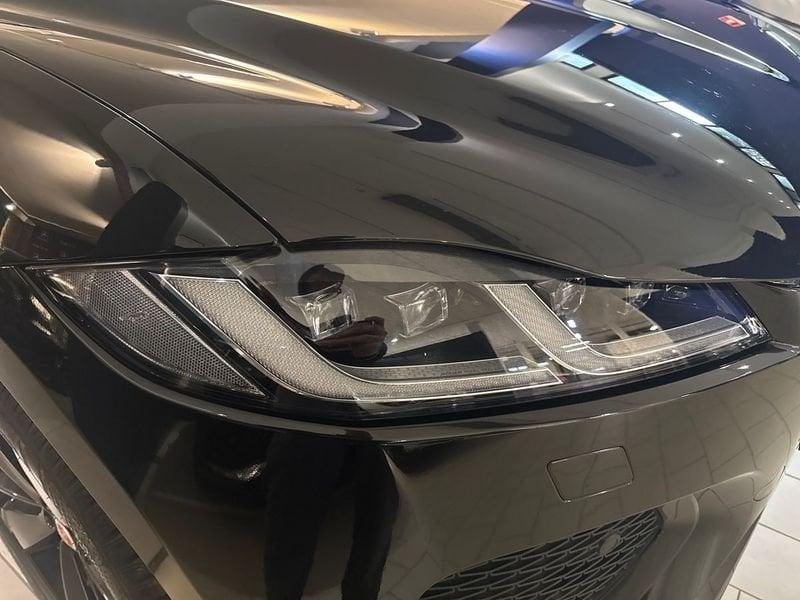 Jaguar F-Pace 2.0 i4 R-Dynamic HSE awd 250cv auto