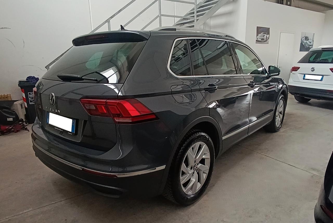 Volkswagen Tiguan 2.0 TDI SCR Life - 2023 - Uniproprietario - Service Ufficiale VW