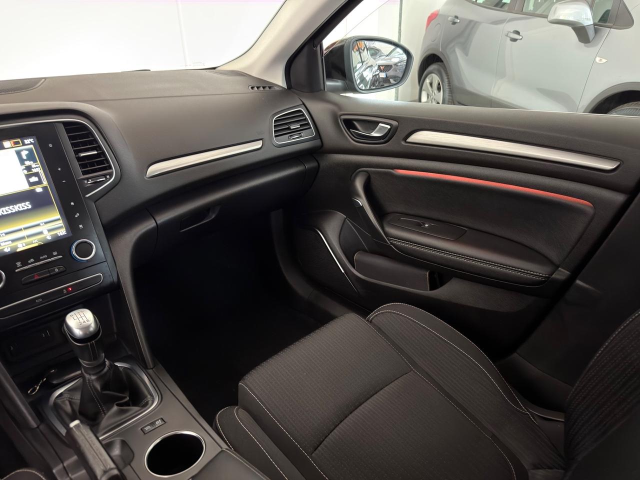 Renault Megane Mégane TCe 140 CV Duel