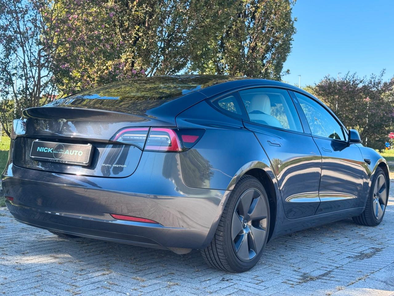Tesla Model 3 Long Range Dual Motor AWD