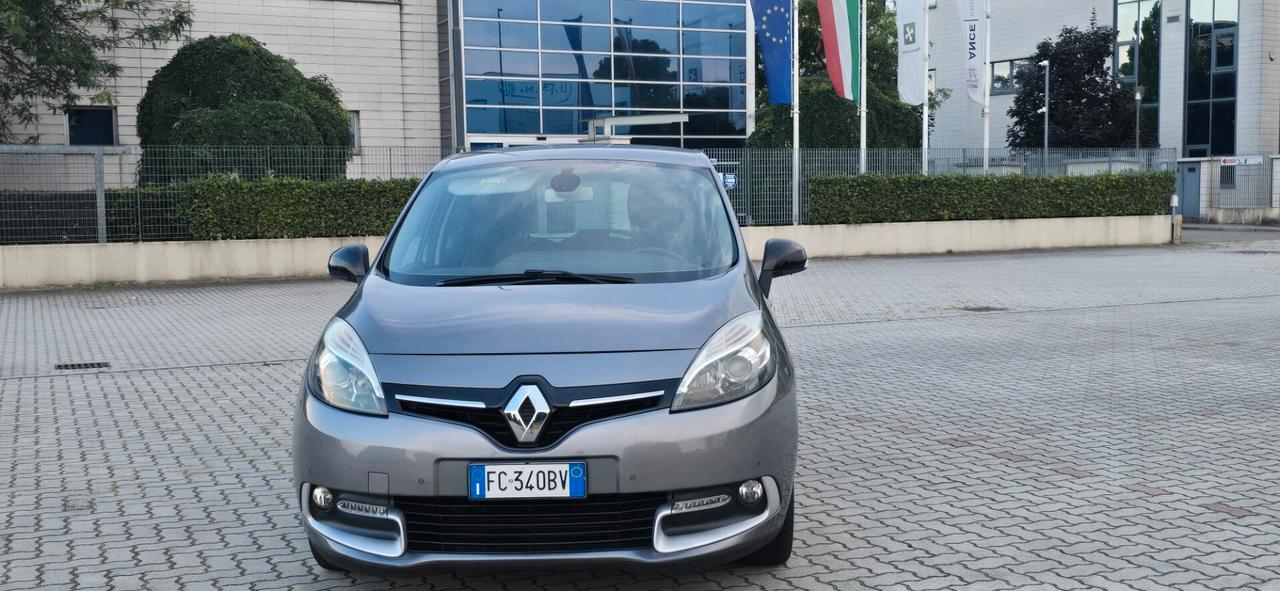Renault Scenic Scénic XMod dCi 110 CV EDC Limited