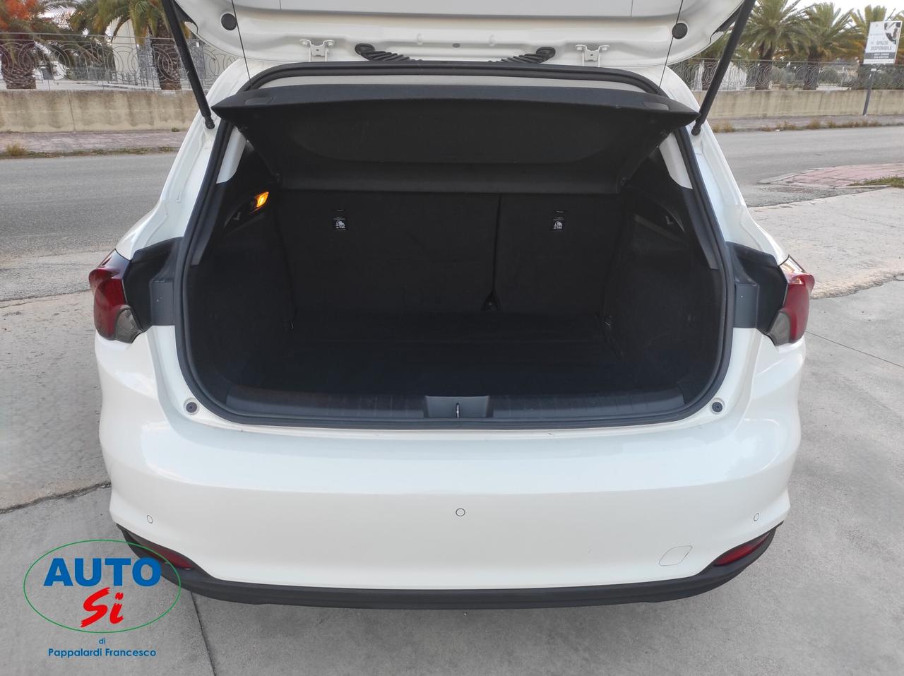 Fiat Tipo 1.6 Mjet - 120cv CAMBIO AUTOMATICO