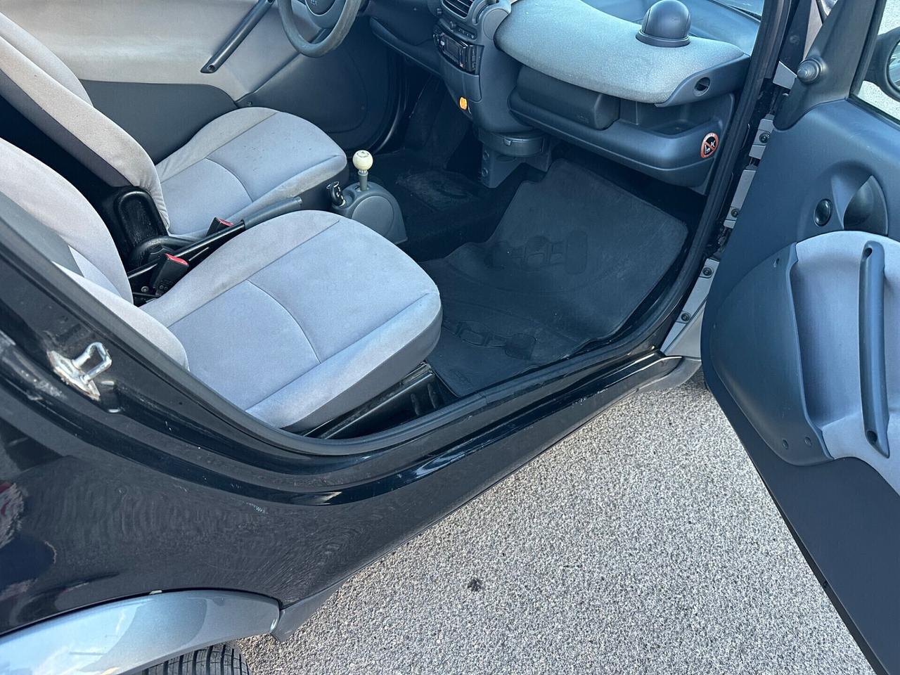 Smart ForTwo 800 coupé pure cdi