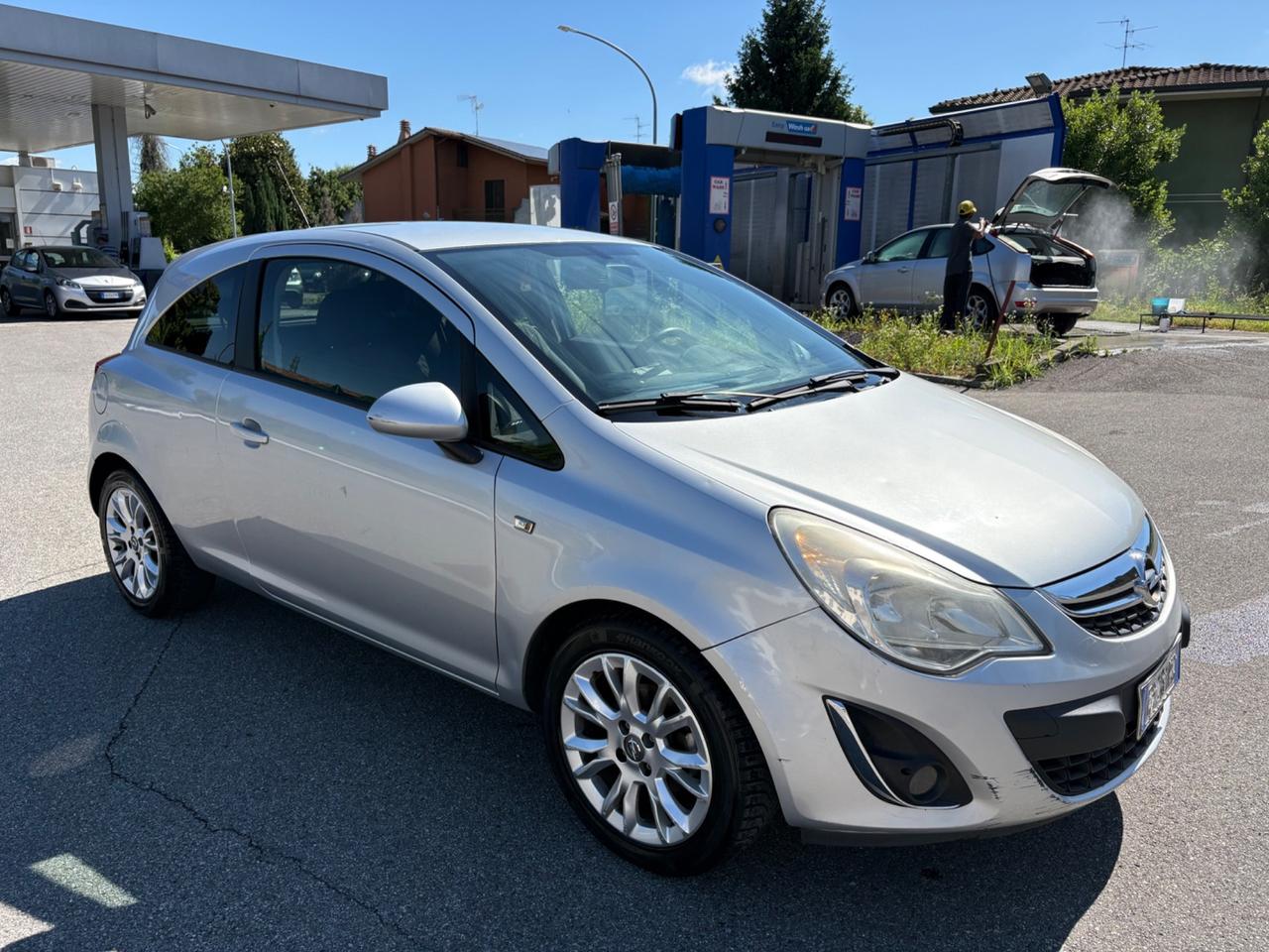 Opel Corsa 1.2 85CV 3 porte GPL-TECH b-color