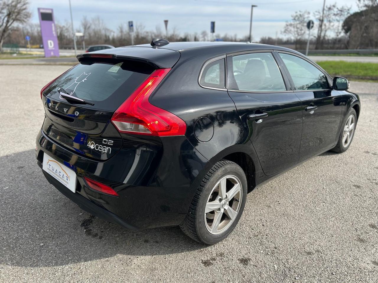 Volvo V40 kinetic 2.0 d2 #9224