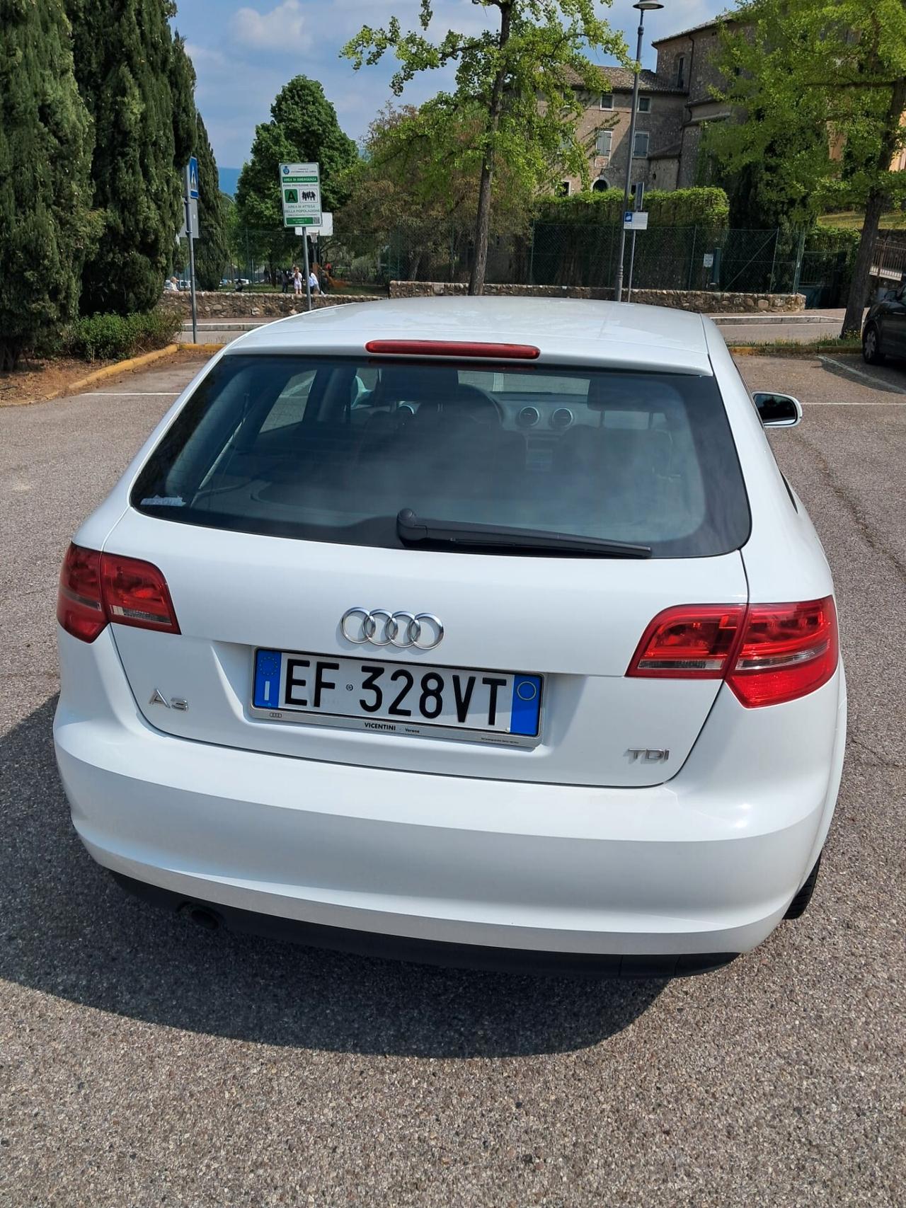 Audi A3 1.6 TDI 105 CV CR Ambition