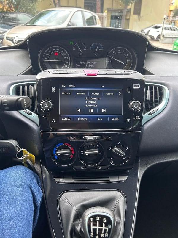 Lancia Ypsilon 1.0 FireFly 70cv Hybrid Gold Plus