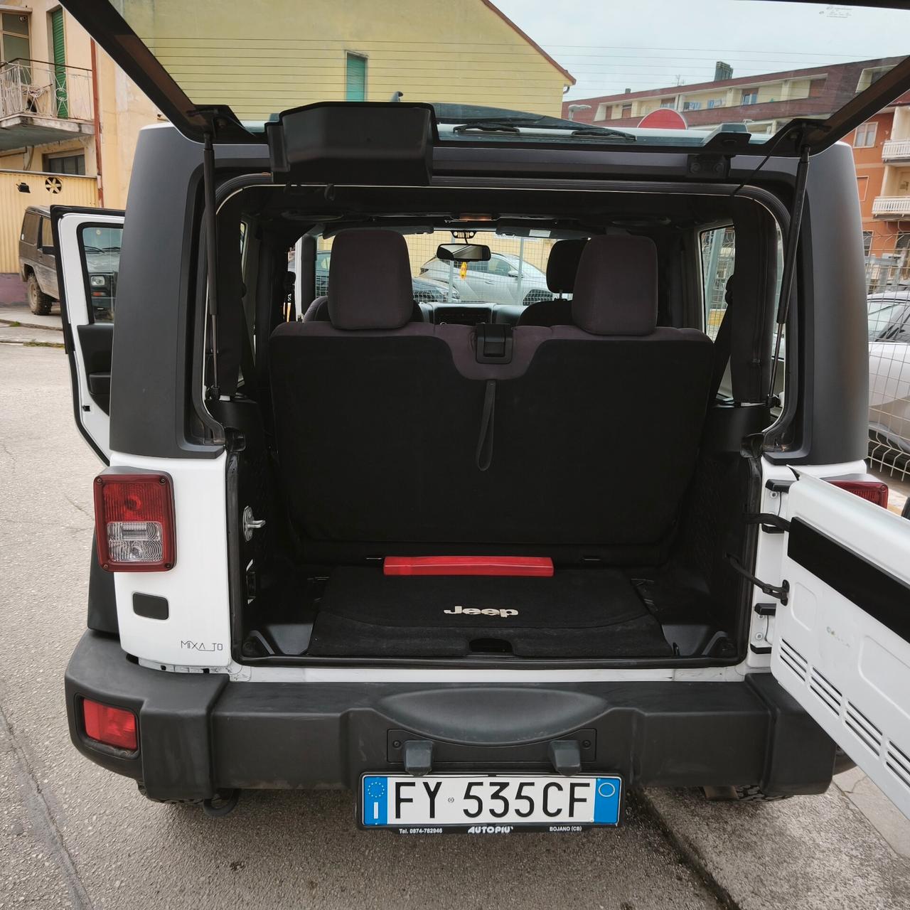 Jeep Wrangler 2.8 Sport CRD DPF