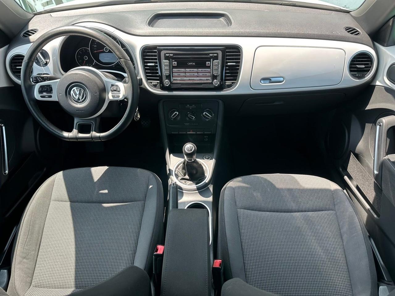 Volkswagen Maggiolino 1.6 TDI 105cv Design 2012